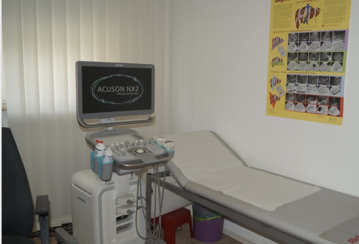Sonographie-Raum mit Siemens Acuson NX2 Ultraschallsystem