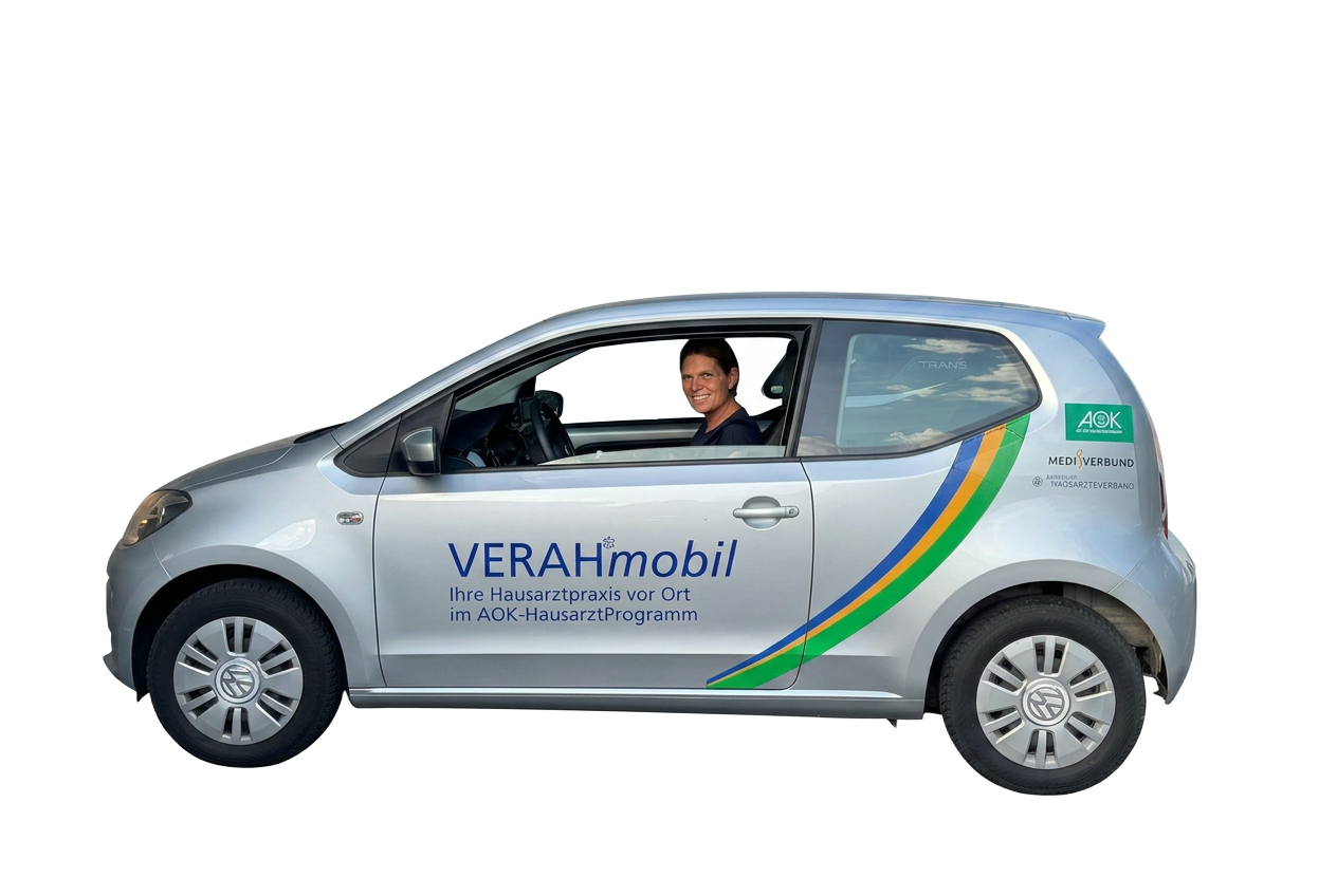 Sandra Dirschnabel im VERAHmobil